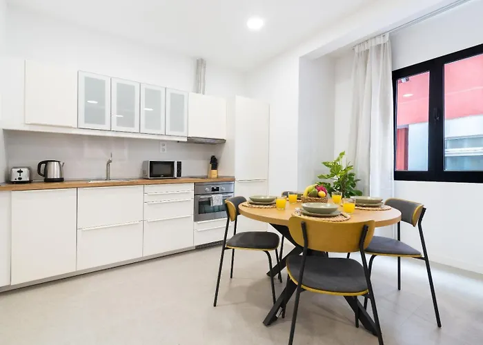 Calm & Modern For 4 Canteras *