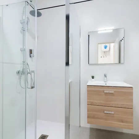 Calm & Modern For 4 Canteras * Лас-Пальмас-де-Гран-Канария