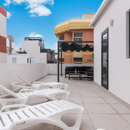 Calm & Modern For 4 Canteras *